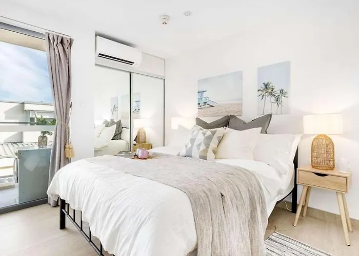 Stylish Studio Steps From Bondi Shoreline
